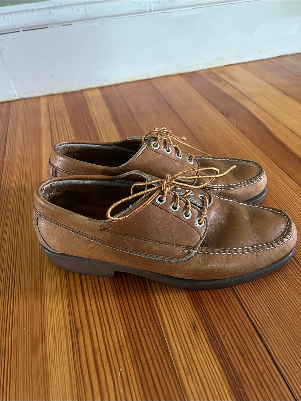 Vintage LL Bean Men's Casual Leather Lace-Up Camper Moccasin Shoes in Brown